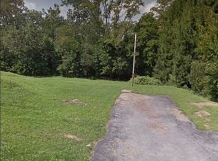 Hundley St, Hundley, WV 26542