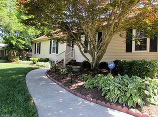 1169 Hopemont Dr, Virginia Beach, VA 23454