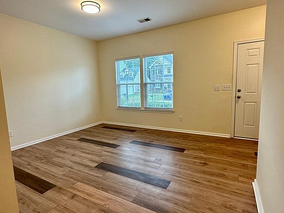 4th image of 9 Ridgeleigh Way