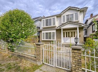 3315 Charles St, Vancouver, BC V5K3C3