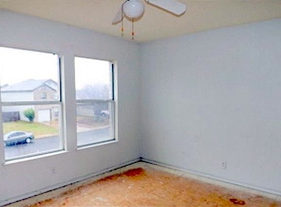 3rd image of 9725 Green Plain Dr