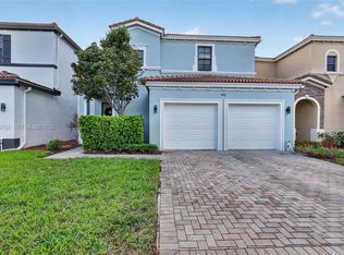 Champion Lakes, Miami, FL 33179