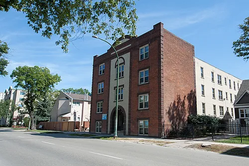 370 Stradbrook Ave #18 Photo 1