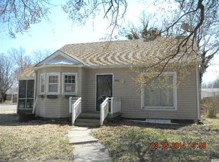 101 W Galle St, Moundridge, KS 67107