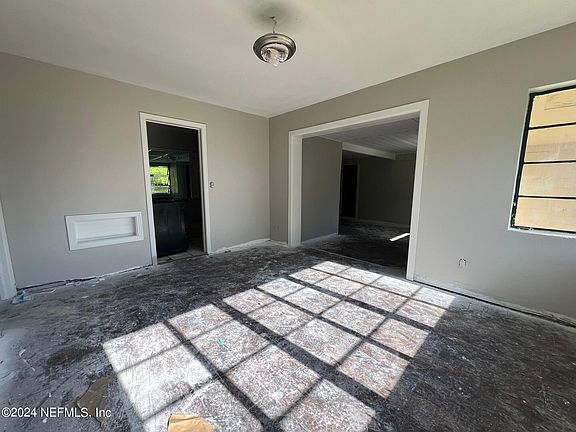 4th image of 1288 PEACEFIELD Drive