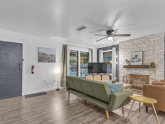 3rd image of 2521 Anzio Dr