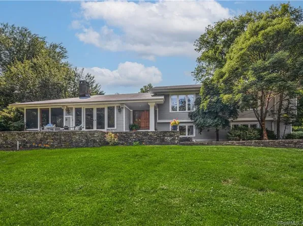 16 Weathervane Hill, Westport, CT 06880