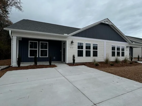 810 Discovery Cv, Newport, NC 28570