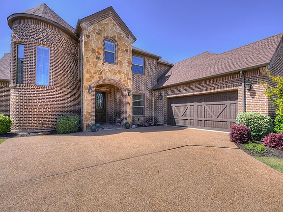 2nd image of 7515 Claire Ln