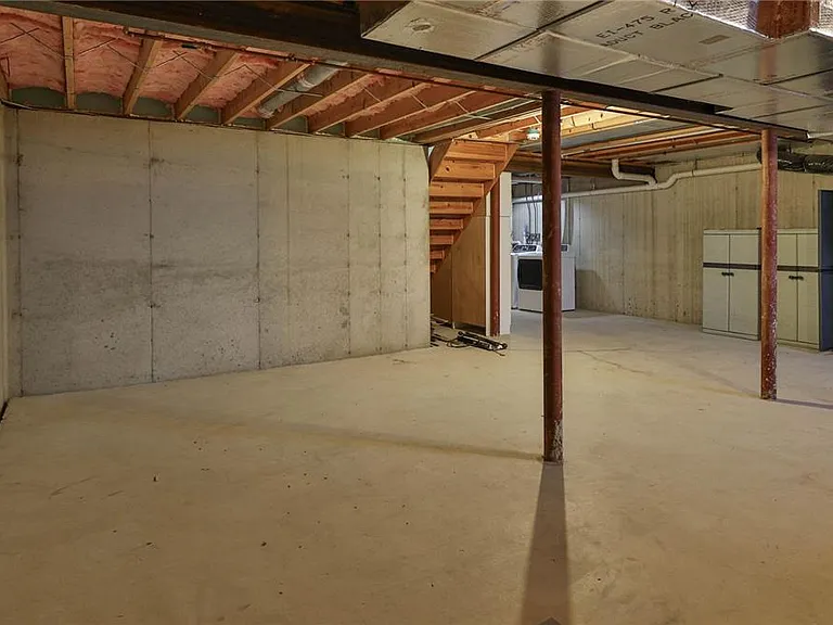 124 Stephanie Dr — Photo 29
