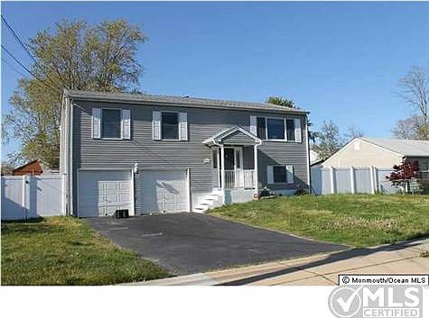3rd image of 1228 Bewick St