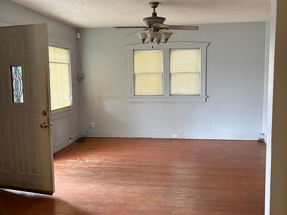 2nd image of 403 E Morgan St
