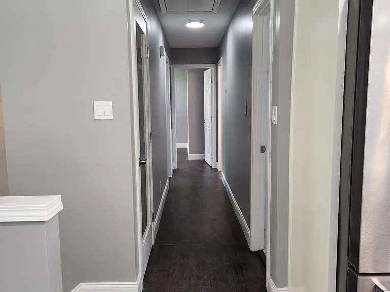 Hallway to upper floor bedrooms
