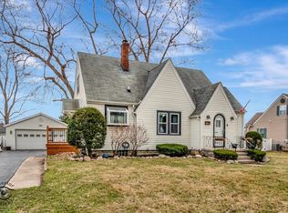 733 Woodward St, Beecher, IL