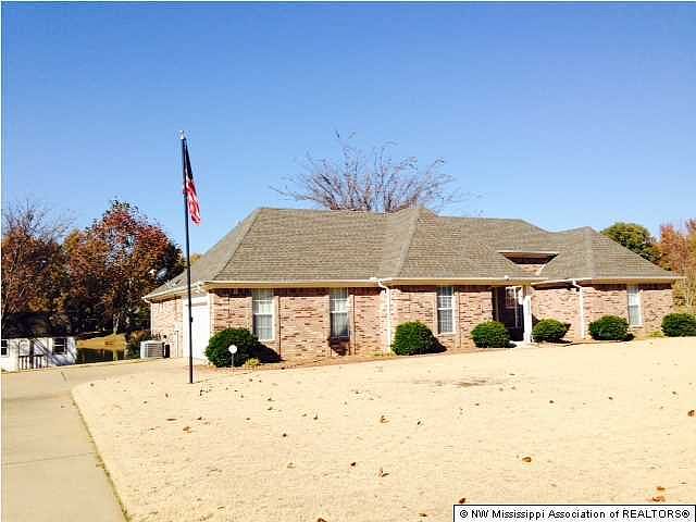 1st image of 2050 Wood Hill Dr
