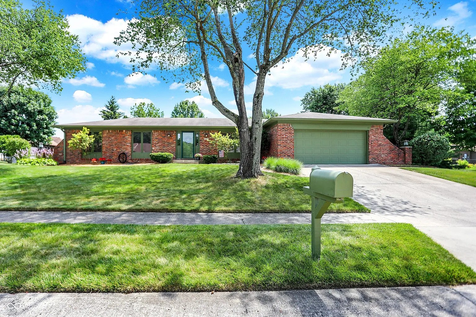 137 Canna Rd photo 1