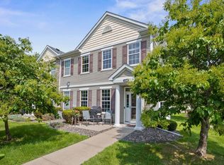 1246 Chateau Ave #409, Maplewood, MN 55109