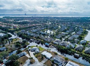 861 Iris Dr, North Fort Myers, FL 33903