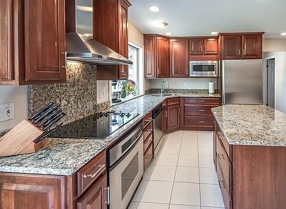 3rd image of 13259 Pinetree Lake Dr