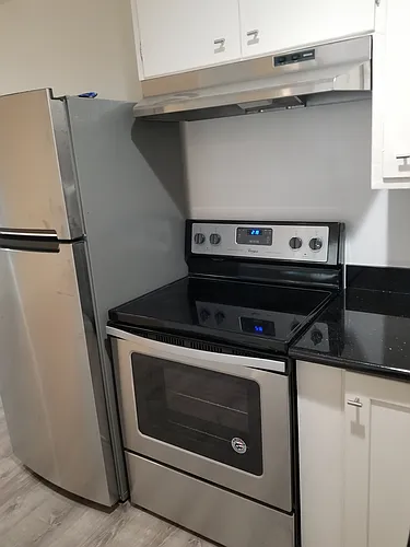 2208 McGee Ave #5 Photo 1