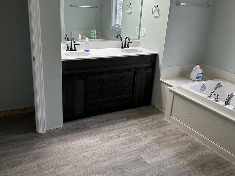 Dual vanity