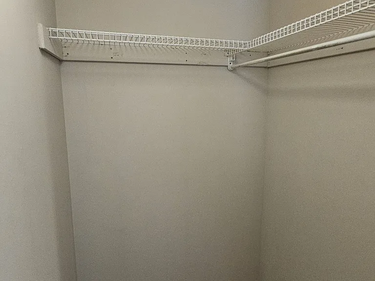 610 E Branch Dr — Photo 12