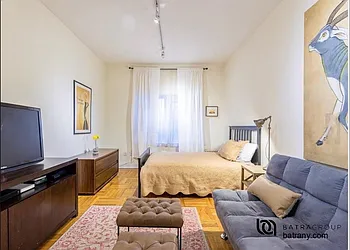 Rented by Batra Group Inc