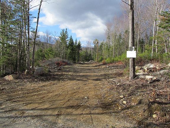 5th image of 923 Center Hill Road