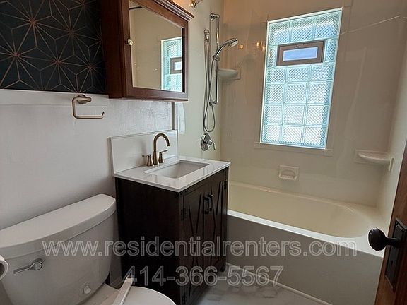 4th image of 2203 N 68th St