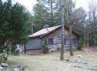 68 Sir Walter Ct, Becket, MA 01223