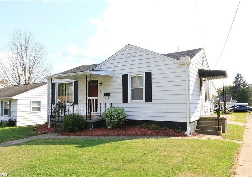 1st image of 2202 Norwood Blvd