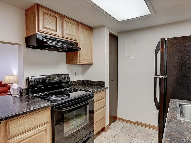 8555 Fairmount Dr #A201 — Photo 7