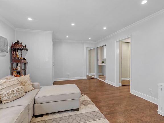 4th image of 81-51 268th St #289A