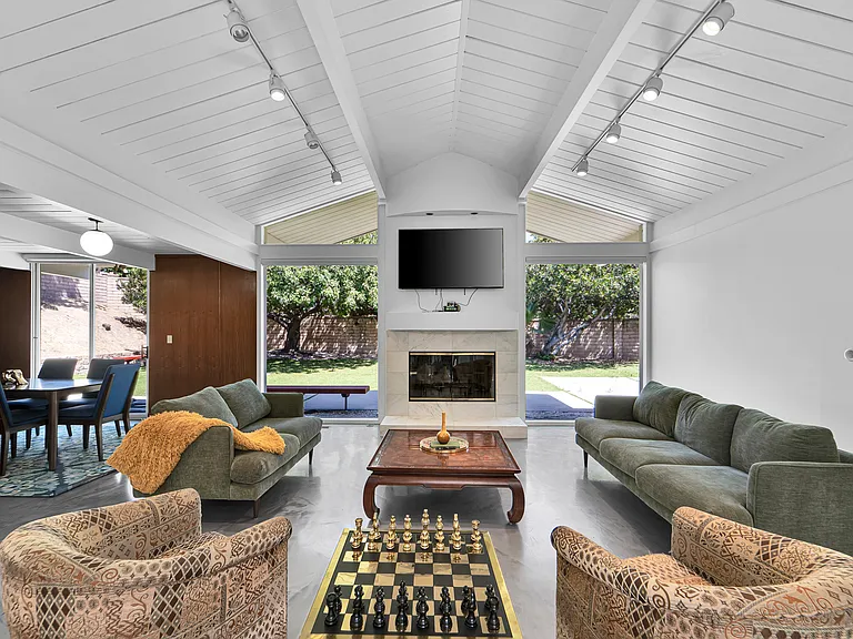 12600 Jimeno Ave — Photo 25