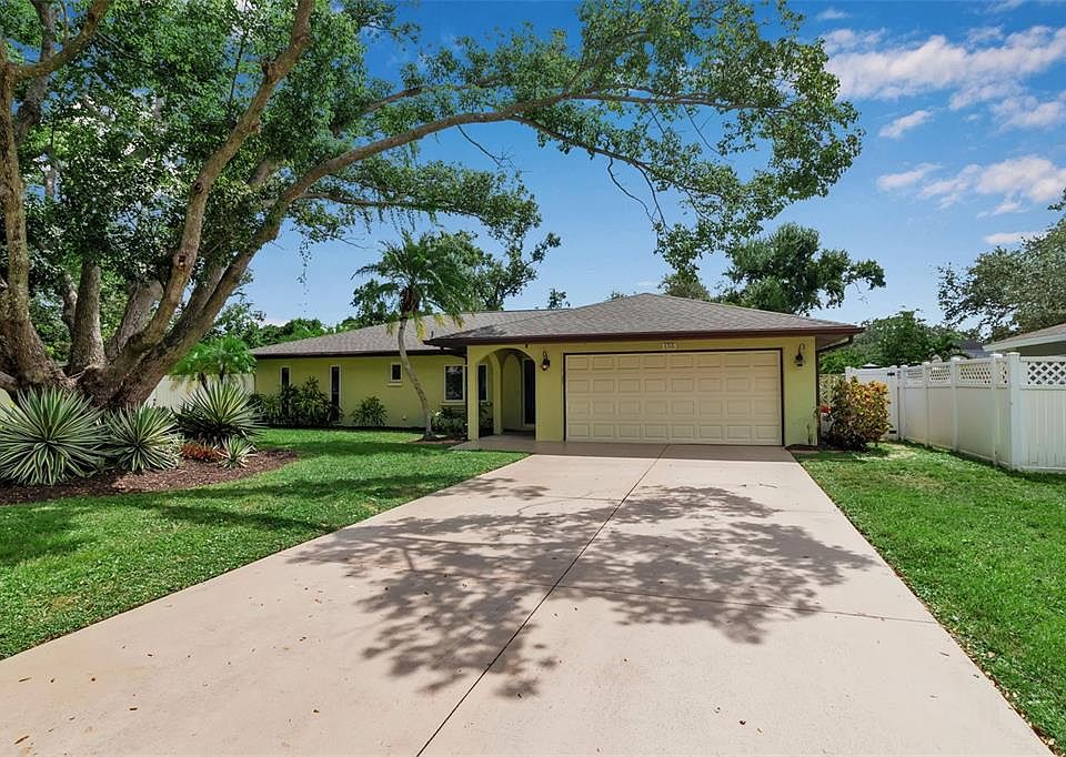1st image of 155 Mimosa Cir