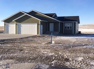 7000 Copper Rdg, Bismarck, ND 58504