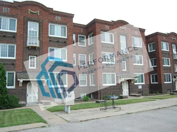 1739 G St #B4, Lincoln, NE 68508