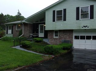 178 Maple St, Norwich, CT 06360