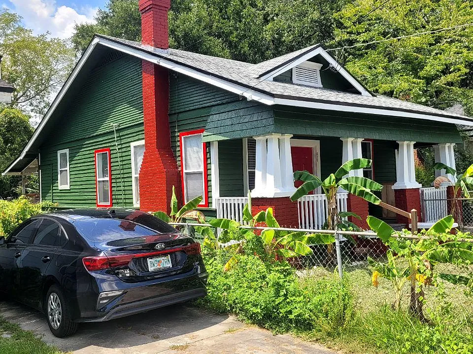 670 Bridal Ave