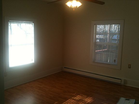 5th image of 212 Munford St