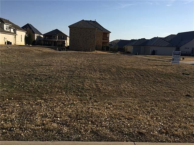 2nd image of 8105 Kickapoo Dr