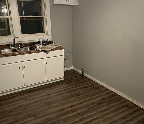 4th image of 13415 S Avenue M #2-F