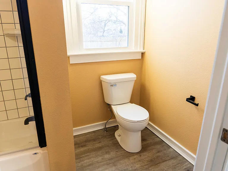 34 Budlong St #1 — Photo 16