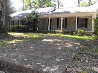 205 Lynnwood Rd, Walterboro, SC 29488