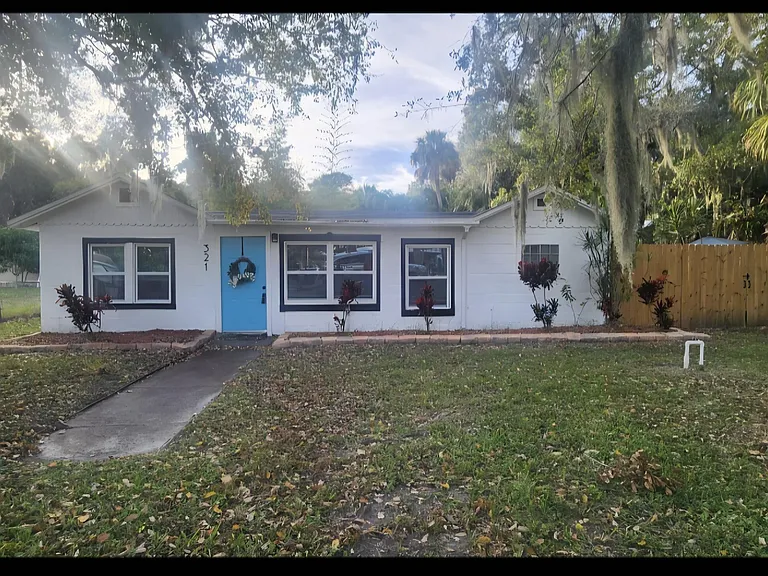 321 Sagamore St — Photo 1