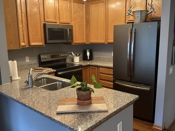 6809 Pine Crest Trl S, Cottage Grove, MN