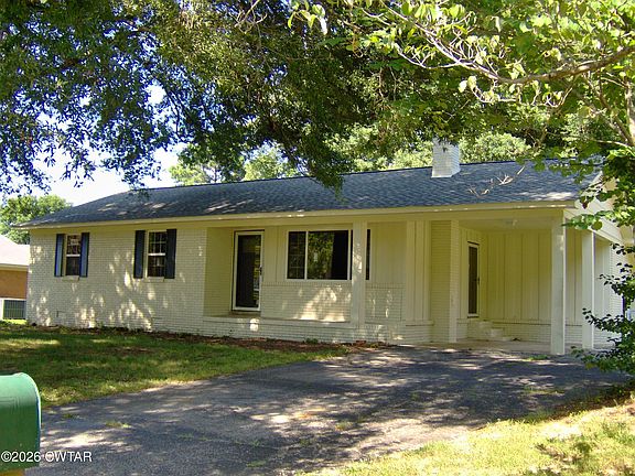 4th image of 733 Walnut Hill Cir