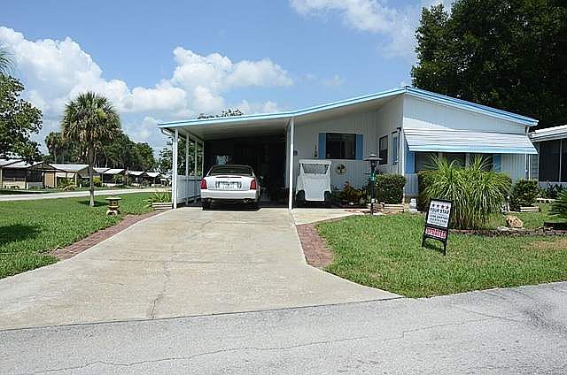1st image of 1221 Grove Dr