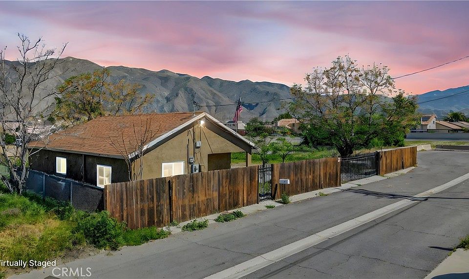 1st image of 40560 Artesia St