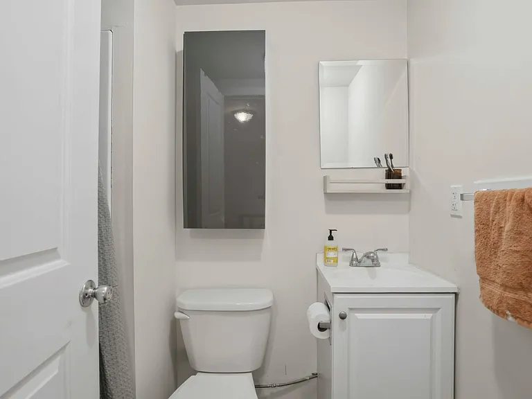 Unit Photo
